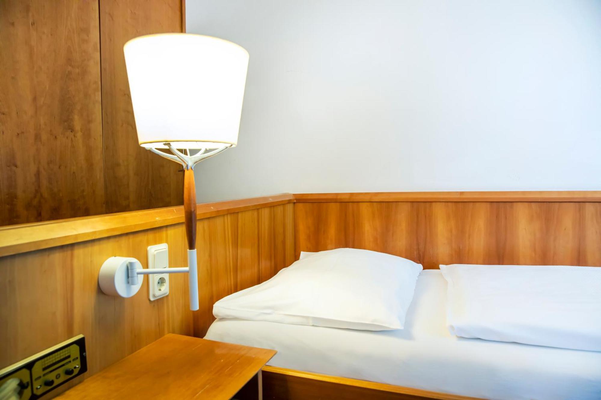 Roomingtons Karoli Waldkirchen Εξωτερικό φωτογραφία